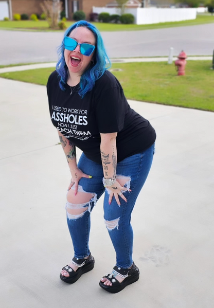 Solía ​​​​trabajar para imbéciles, ahora solo los blanqueo camiseta